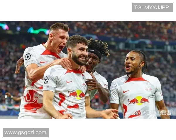 足球明星之间的友谊揭秘哪些球员关系密切相互支持与合作